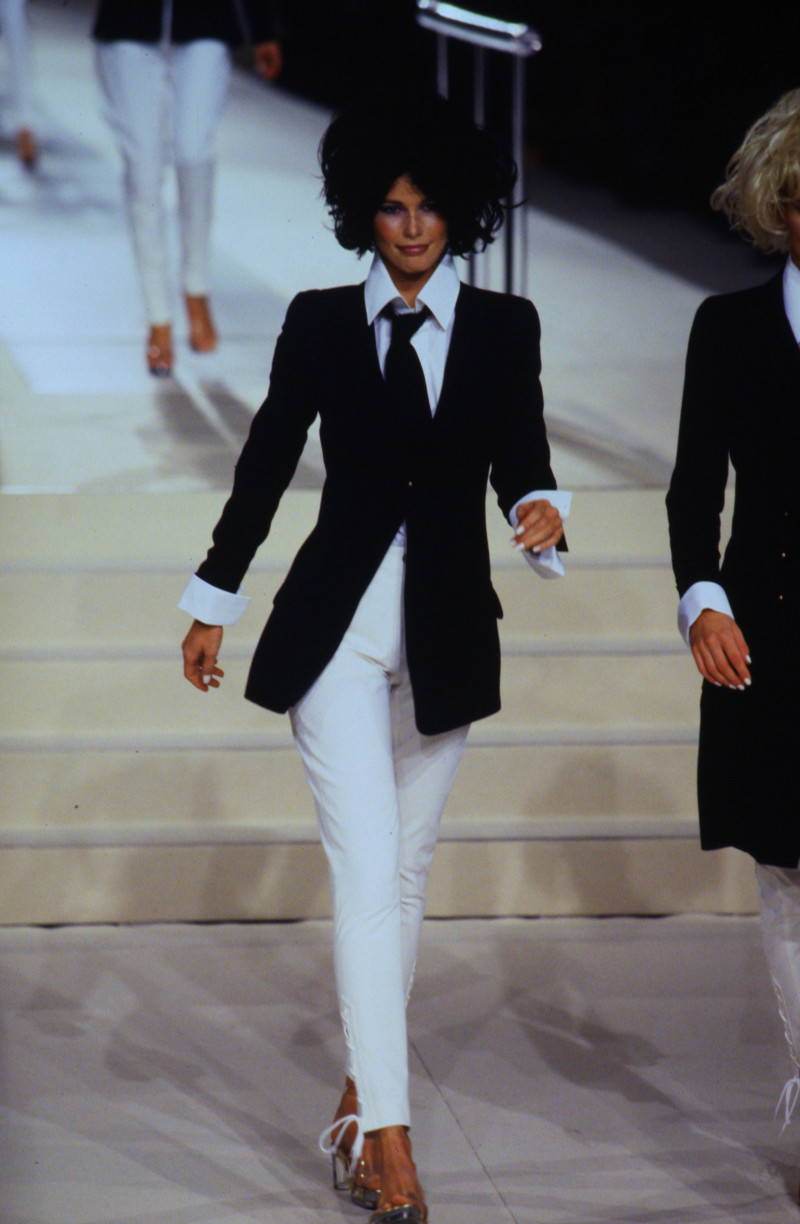 Claudia Schiffer featured in  the Chanel fashion show for Spring/Summer 1997