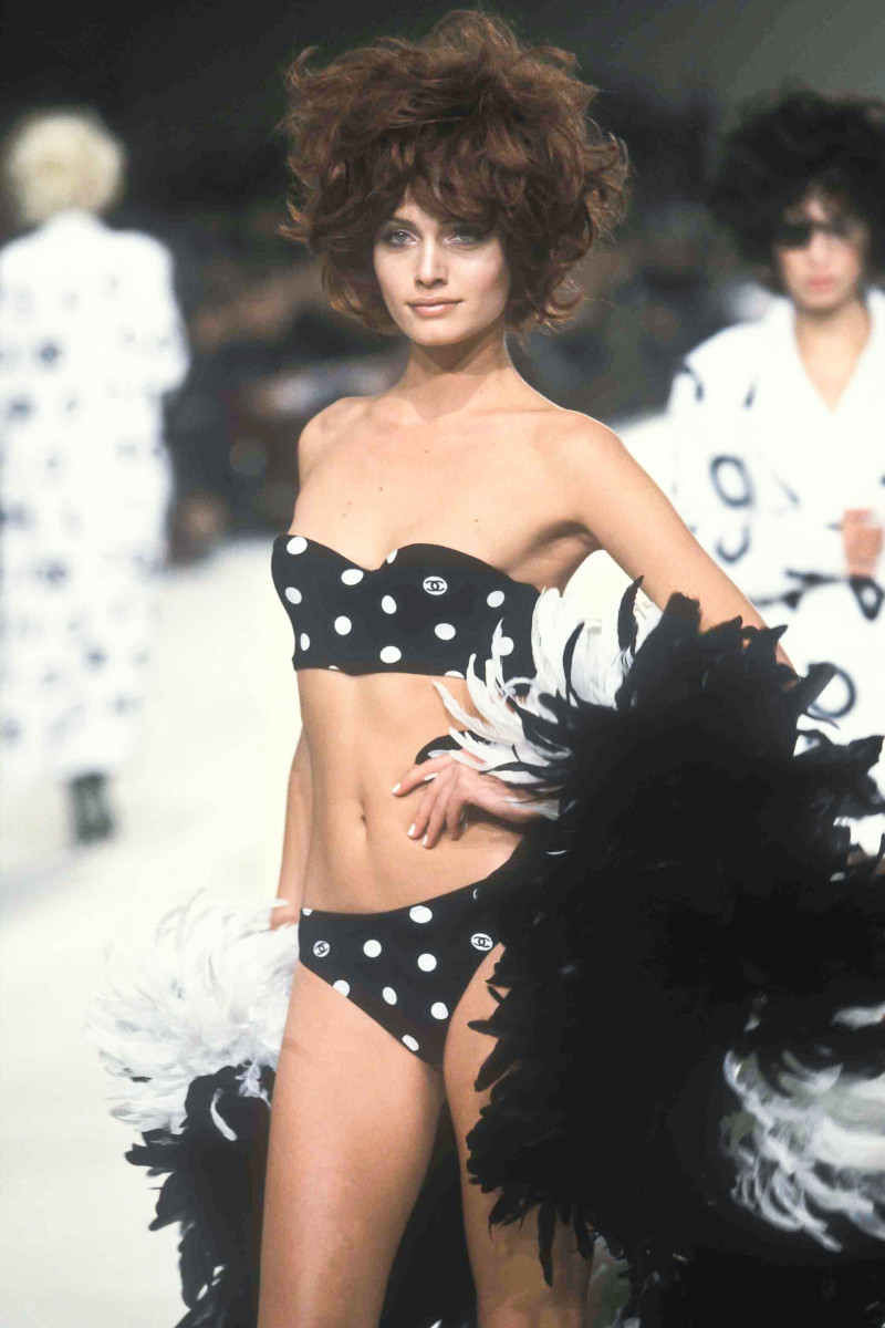 Amber Valletta featured in  the Chanel fashion show for Spring/Summer 1997