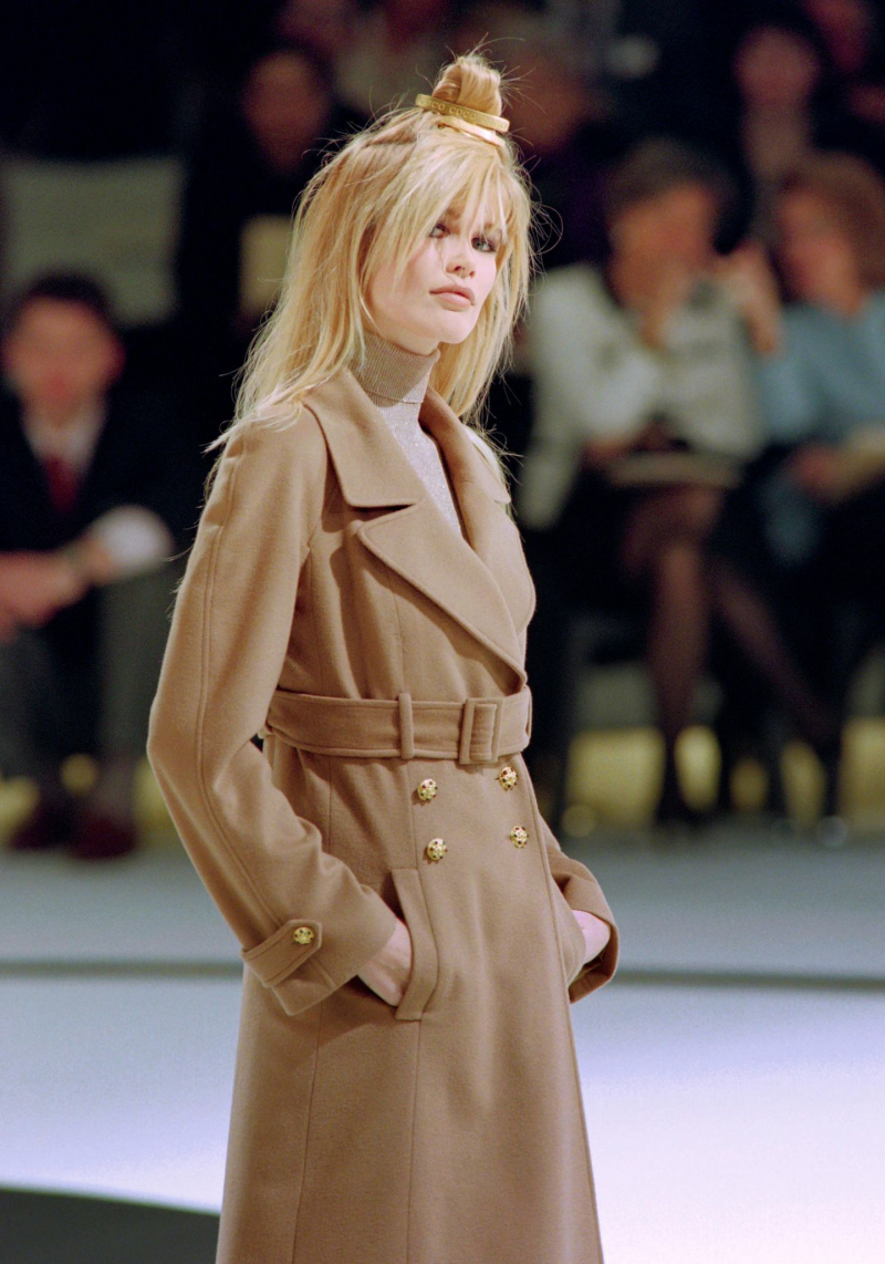 Claudia Schiffer featured in  the Chanel fashion show for Autumn/Winter 1996
