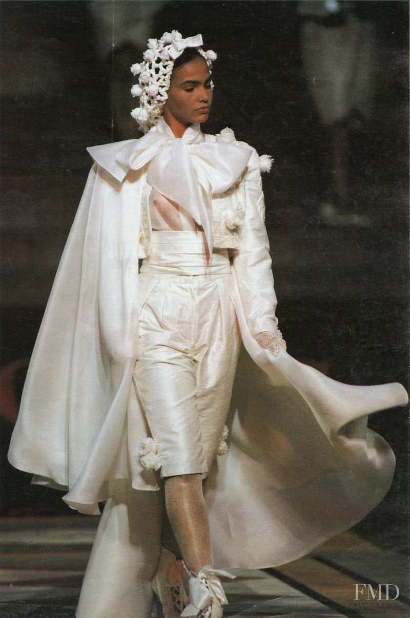 Ines Sastre featured in  the Pronovias fashion show for Spring/Summer 1990
