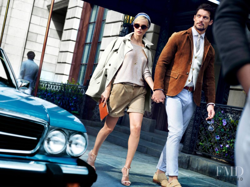 Carolyn Murphy featured in  the Massimo Dutti New York City Collection advertisement for Spring/Summer 2014