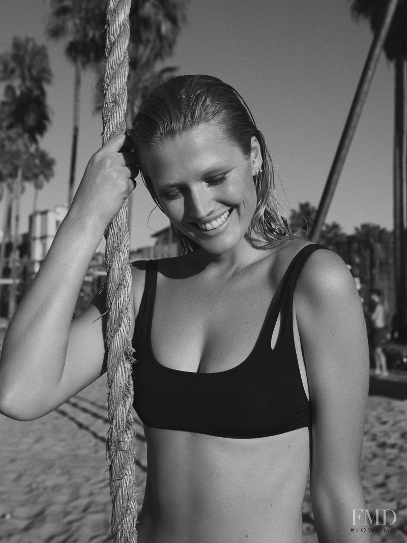 Toni Garrn featured in  the allSisters advertisement for Spring/Summer 2020