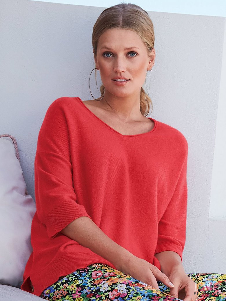 Toni Garrn featured in  the Peter Hahn catalogue for Spring/Summer 2020