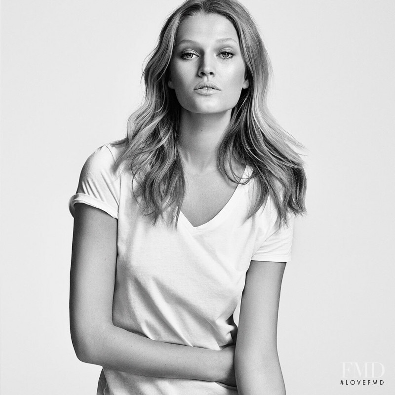 Toni Garrn featured in  the Joe Fresh advertisement for Spring/Summer 2018