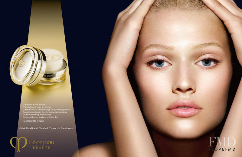 Toni Garrn featured in  the Clé de Peau Beaute advertisement for Spring/Summer 2009