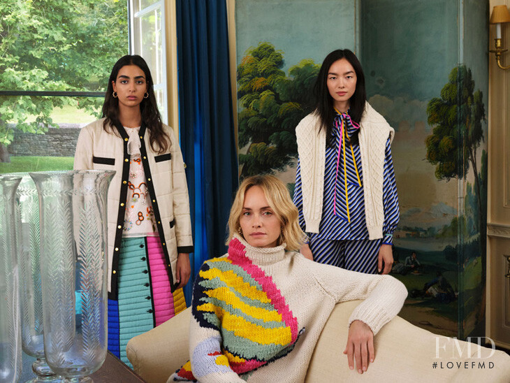 Amber Valletta featured in  the Tory Burch advertisement for Holiday 2019