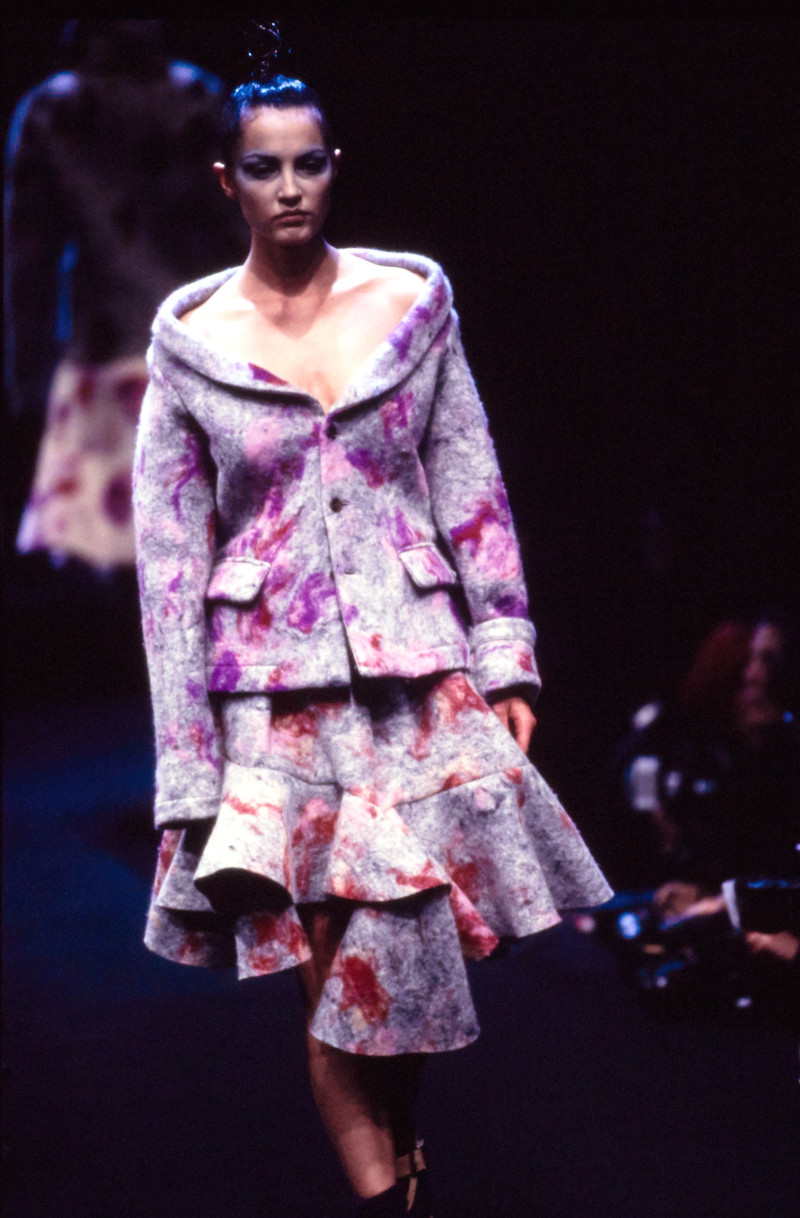 Comme Des Garcons fashion show for Autumn/Winter 1995