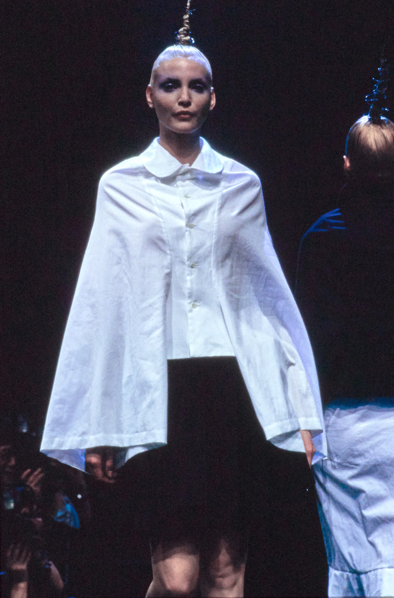 Comme des Garçons fashion show for Autumn/Winter 1995