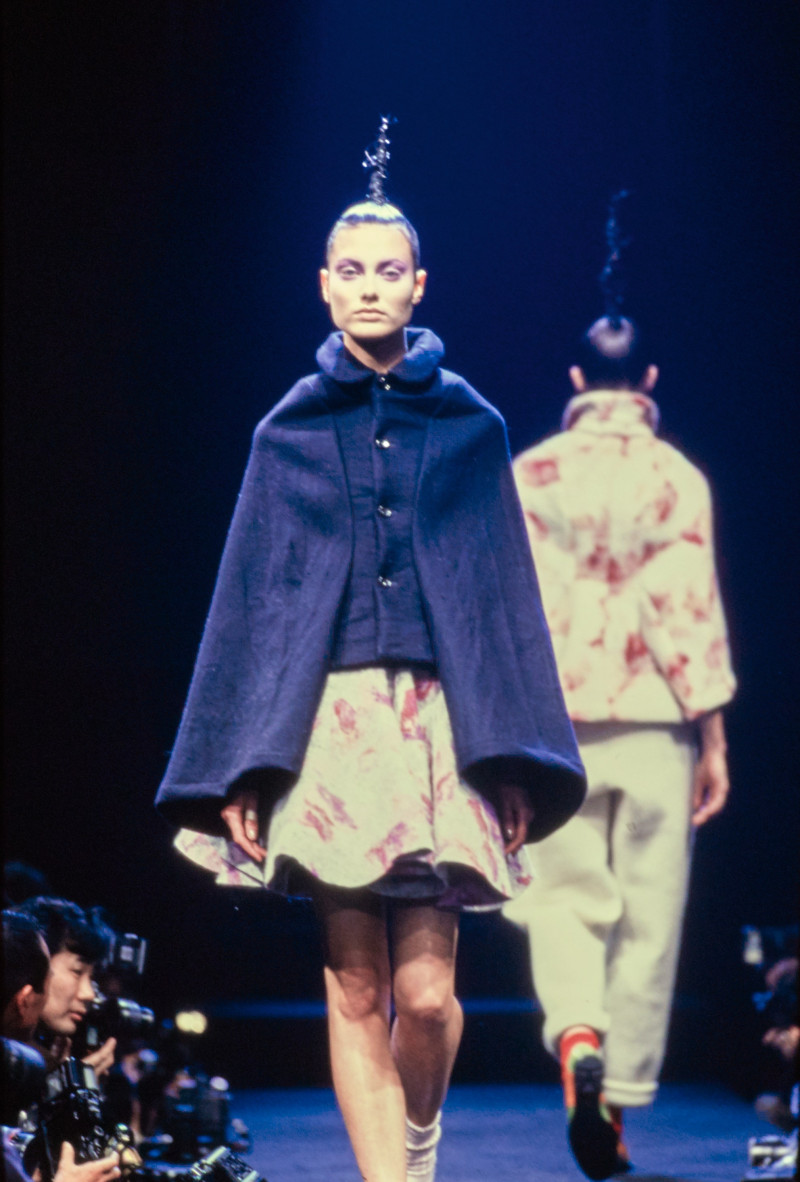 Comme Des Garcons fashion show for Autumn/Winter 1995