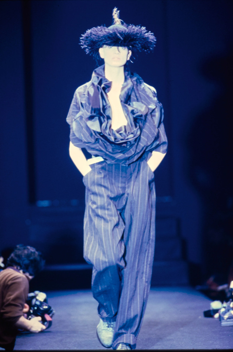 Comme des Garçons fashion show for Autumn/Winter 1995