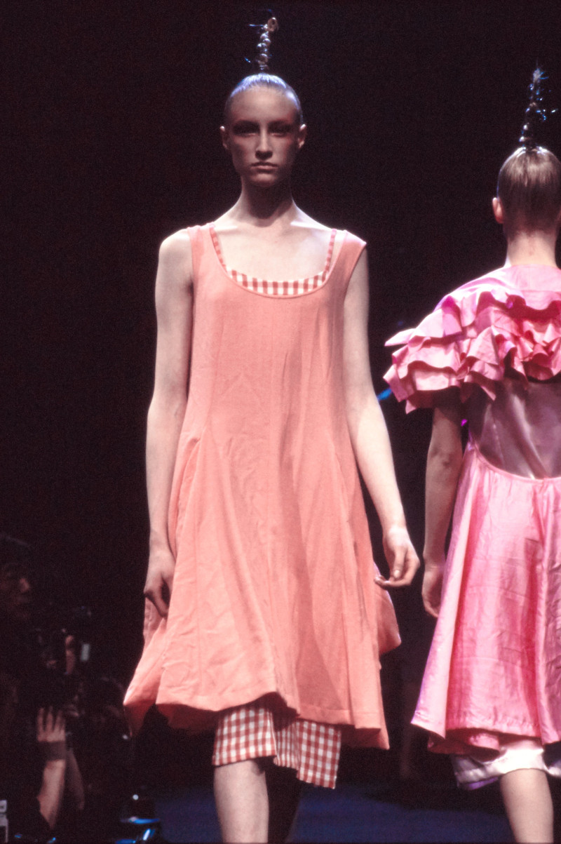 Comme des Garçons fashion show for Autumn/Winter 1995