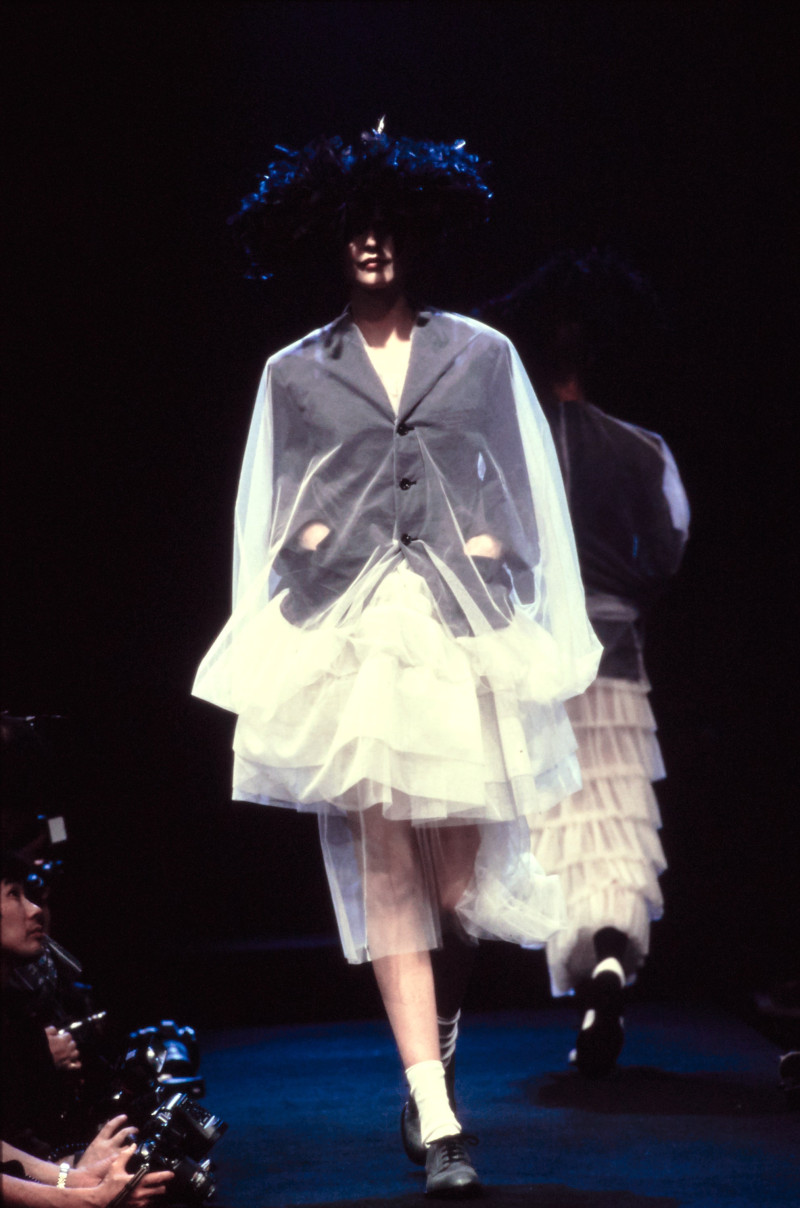 Comme des Garçons fashion show for Autumn/Winter 1995