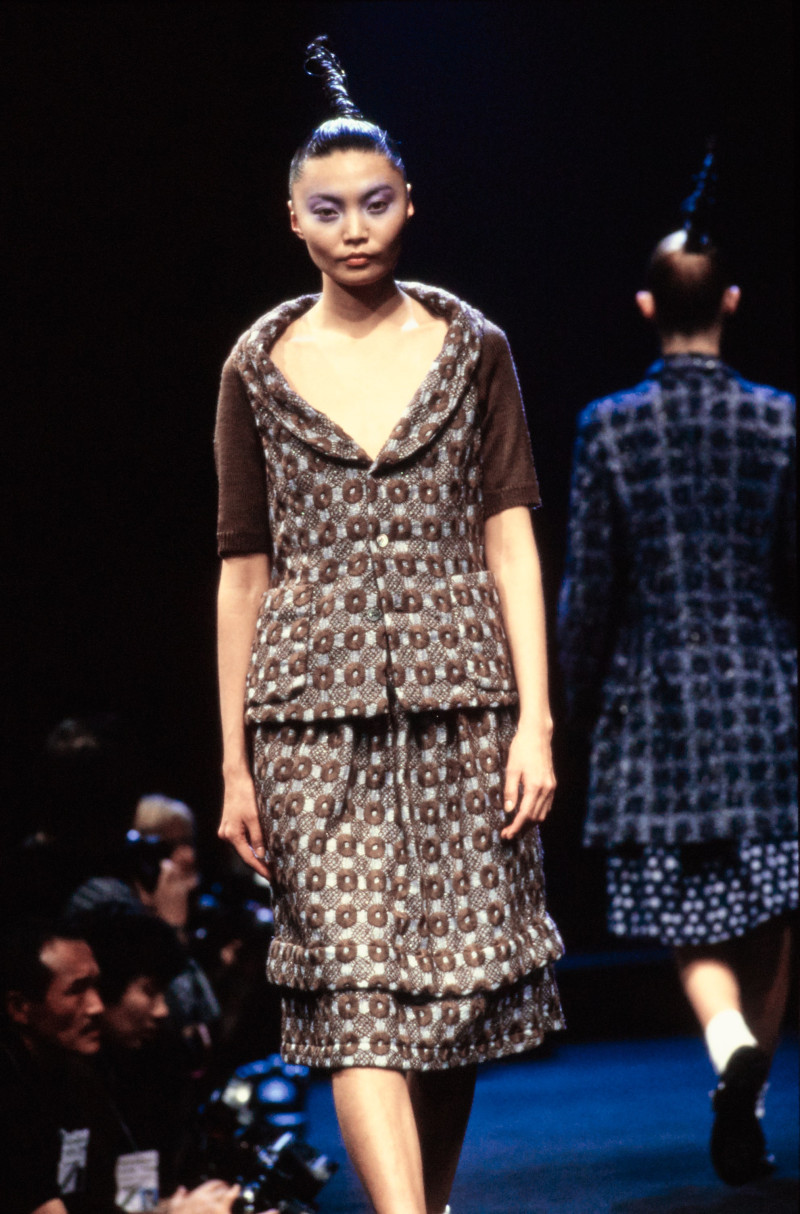 Comme des Garçons fashion show for Autumn/Winter 1995