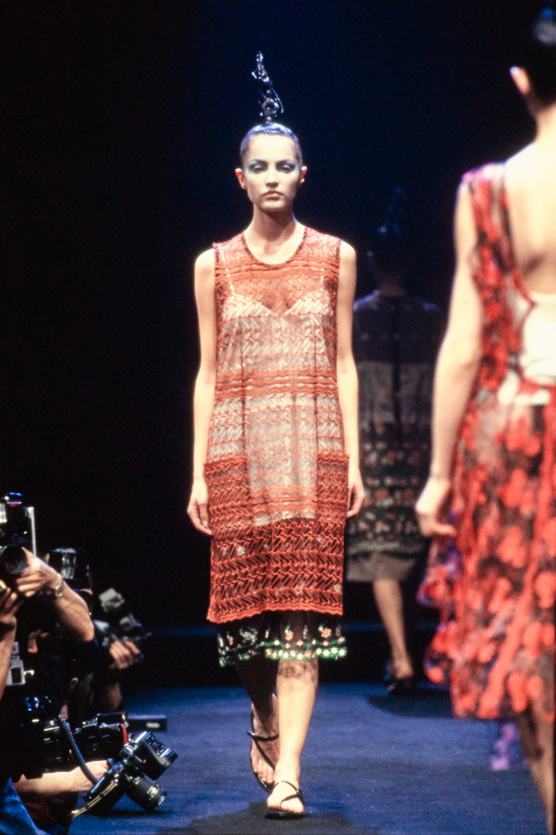 Comme des Garçons fashion show for Autumn/Winter 1995