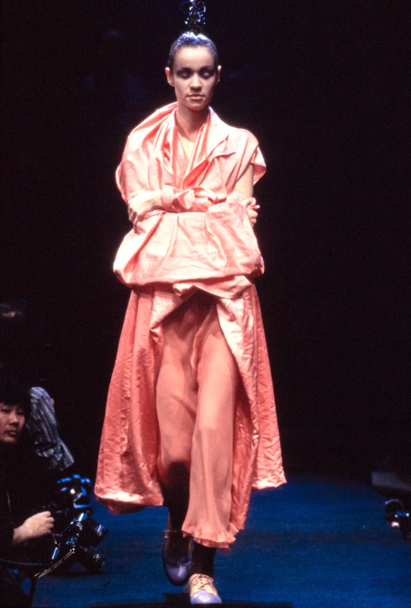 Comme Des Garcons fashion show for Autumn/Winter 1995