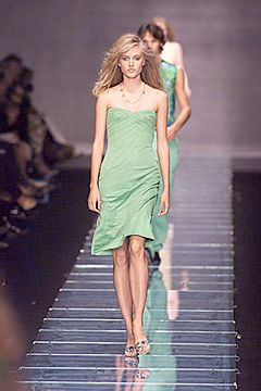 Versace fashion show for Spring/Summer 2000