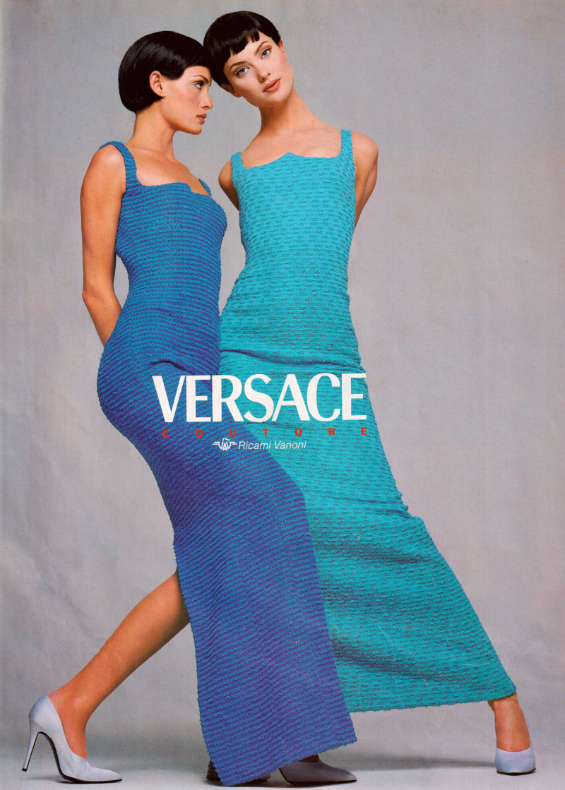Amber Valletta featured in  the Versace advertisement for Autumn/Winter 1995