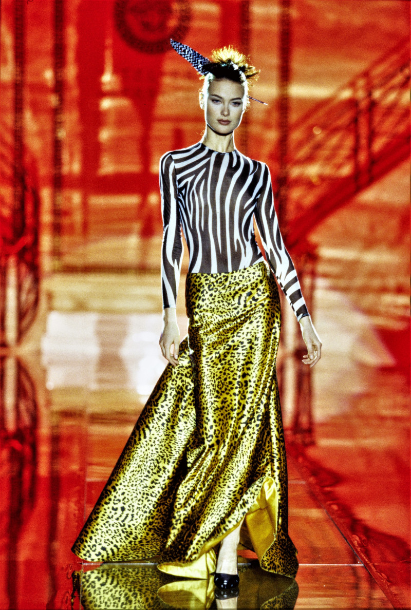 Atelier Versace fashion show for Spring/Summer 1996