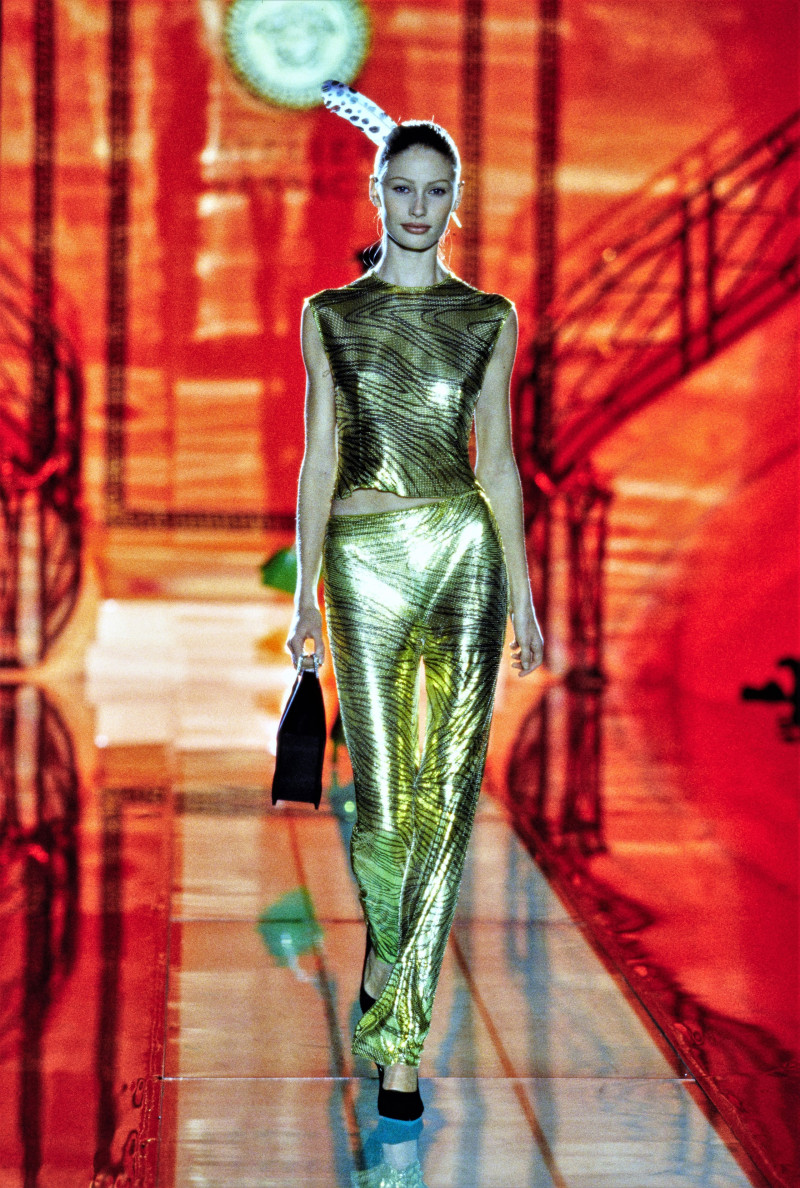 Atelier Versace fashion show for Spring/Summer 1996