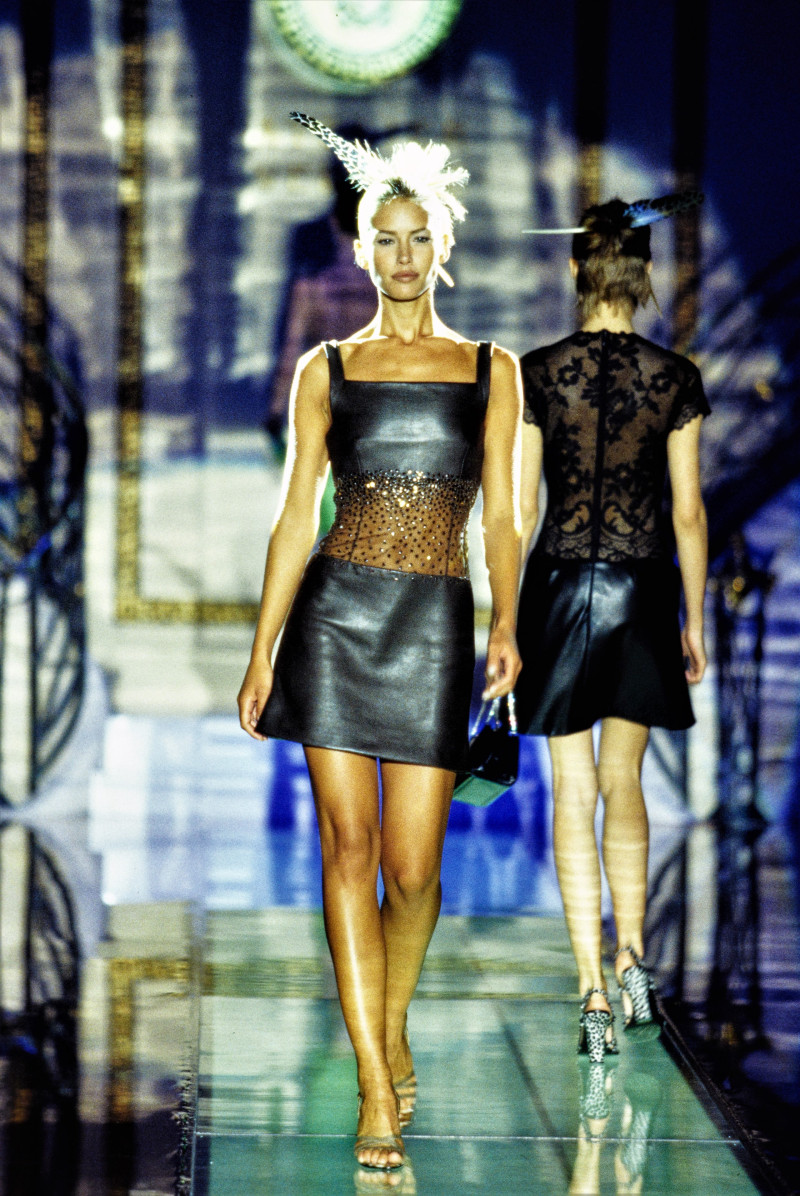 Atelier Versace fashion show for Spring/Summer 1996