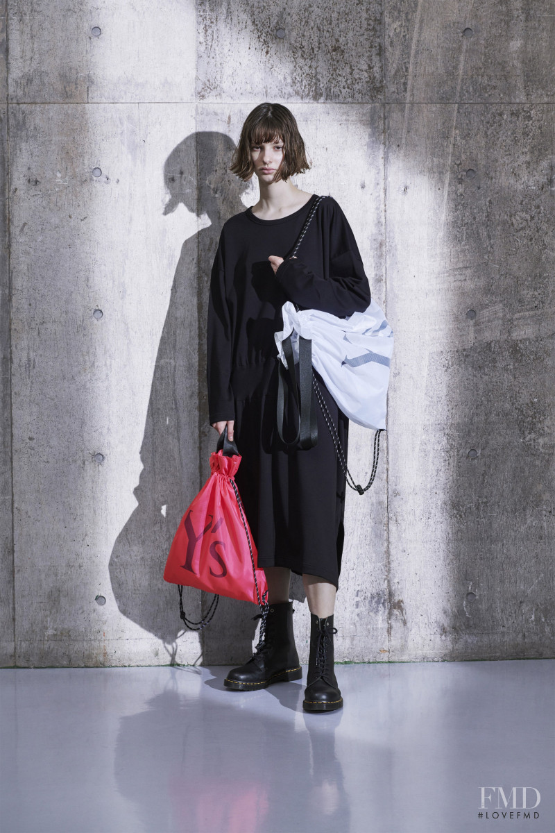 Y\'s by Yohji Yamamoto lookbook for Resort 2021