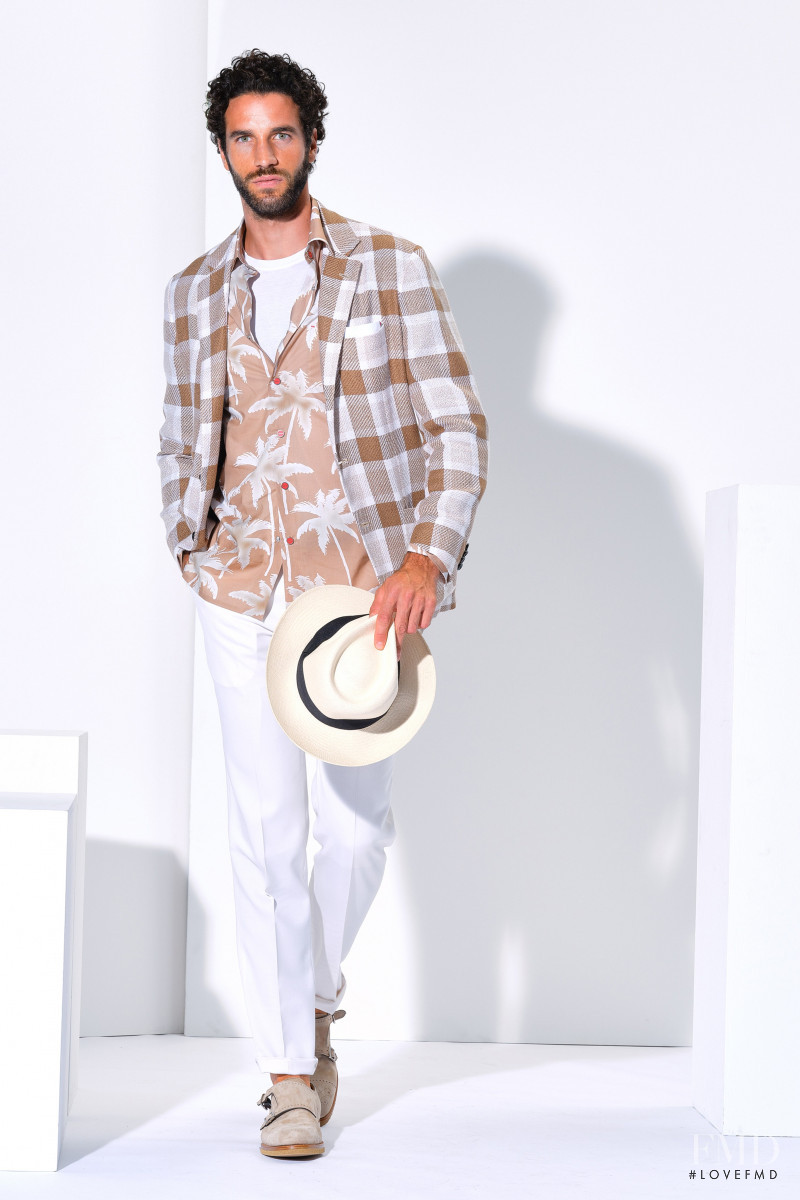 Kiton lookbook for Spring/Summer 2021