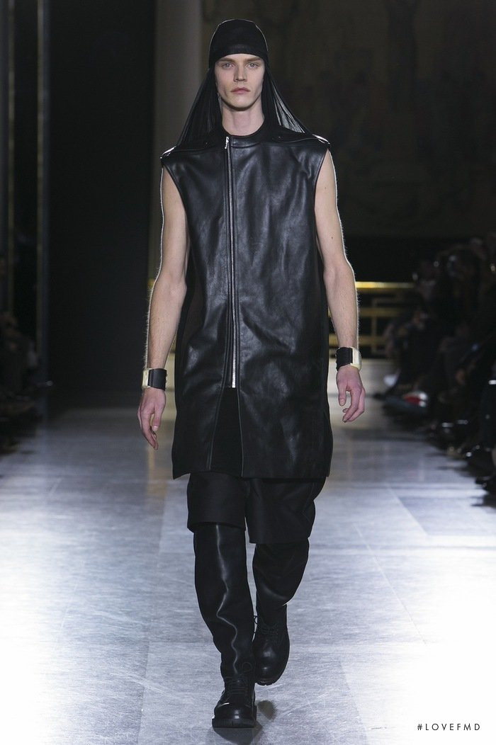 Rick Owens Moody fashion show for Autumn/Winter 2014