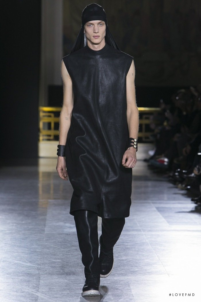 Rick Owens Moody fashion show for Autumn/Winter 2014