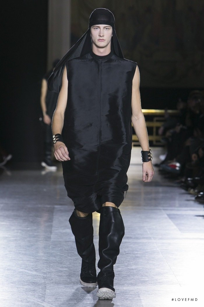 Rick Owens Moody fashion show for Autumn/Winter 2014