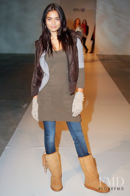 Shanina Shaik featured in  the EMU Australia fashion show for Autumn/Winter 2010