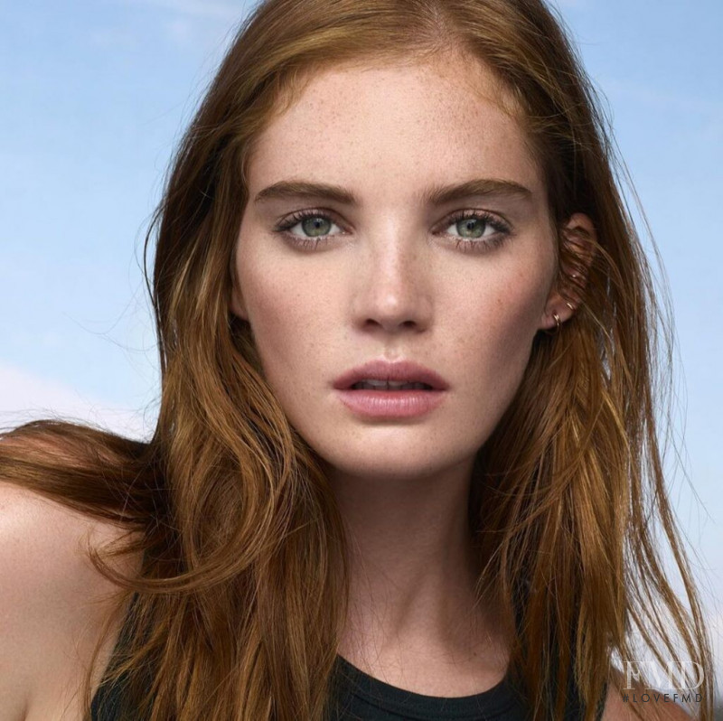 Alexina Graham featured in  the Biotherm Aqua Pure advertisement for Spring/Summer 2019