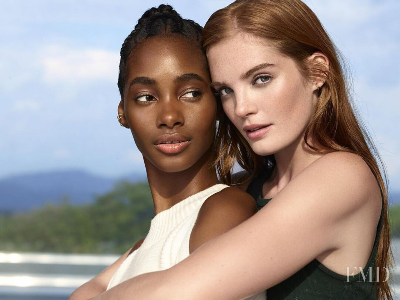 Alexina Graham featured in  the Biotherm Aqua Pure advertisement for Spring/Summer 2019