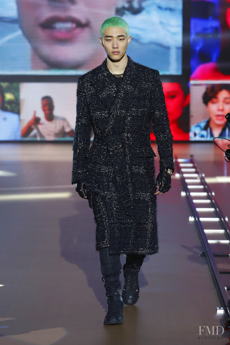 Youm Seunghoon featured in  the Dolce & Gabbana fashion show for Autumn/Winter 2021