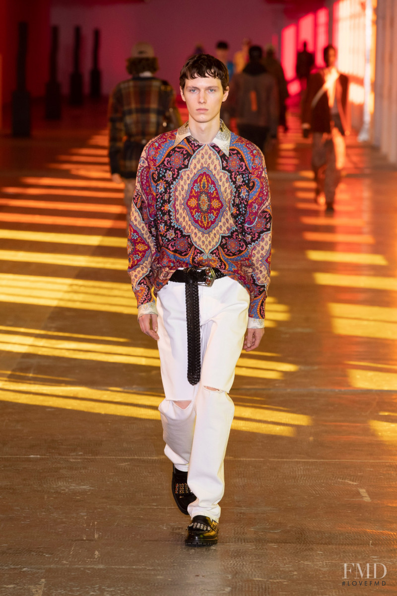 Daan Duez featured in  the Etro fashion show for Autumn/Winter 2021