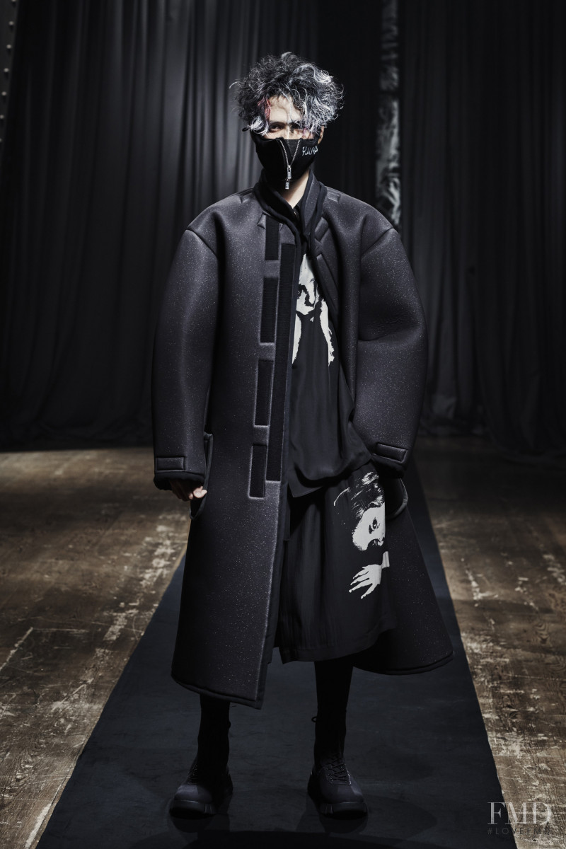 Yohji Yamamoto fashion show for Autumn/Winter 2021