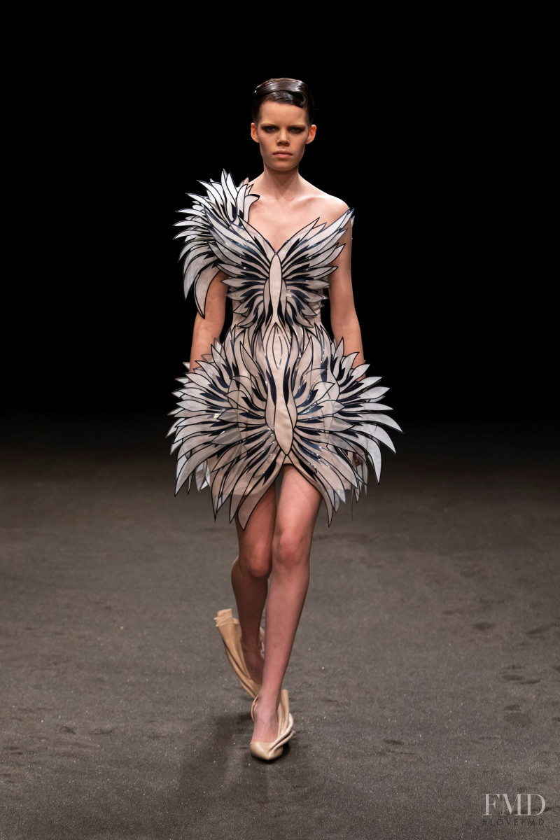 Nina Gulien featured in  the Iris Van Herpen fashion show for Spring/Summer 2021