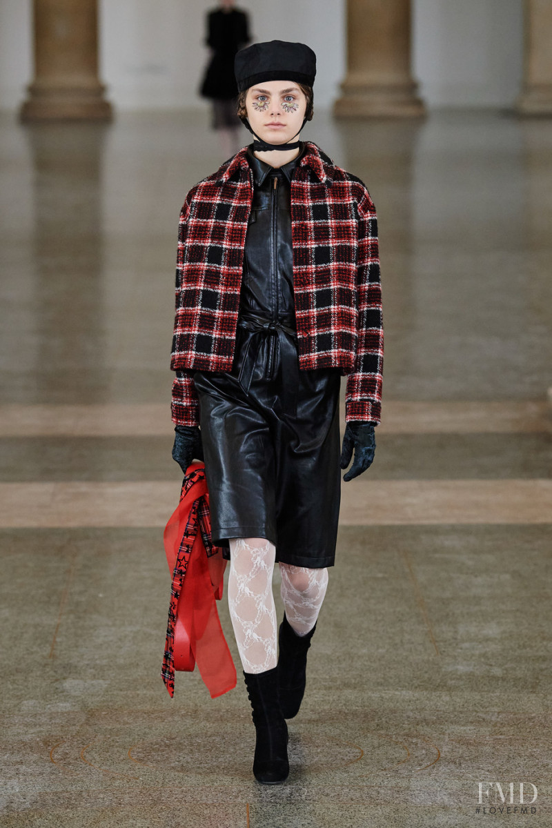 Bora Aksu fashion show for Autumn/Winter 2021