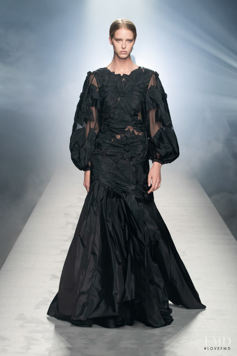 Abby Champion featured in  the Alberta Ferretti fashion show for Autumn/Winter 2021