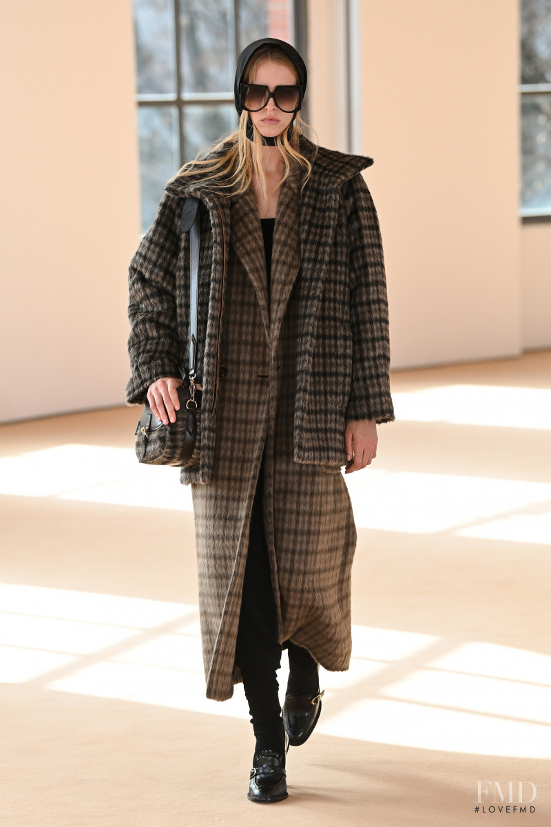 Abby Champion featured in  the Max Mara fashion show for Autumn/Winter 2021