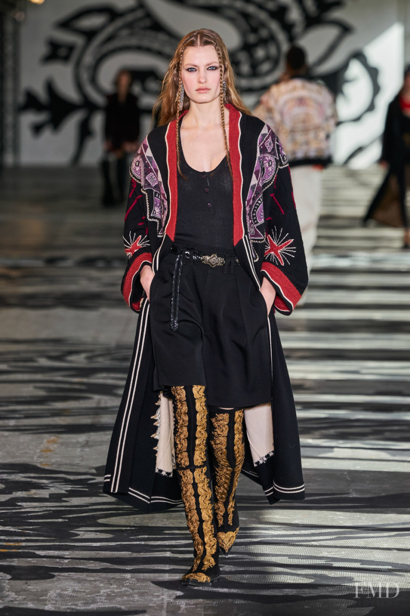 Felice Noordhoff featured in  the Etro fashion show for Autumn/Winter 2021