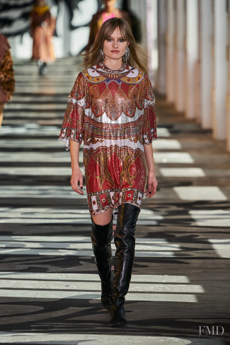 Klara Kristin featured in  the Etro fashion show for Autumn/Winter 2021