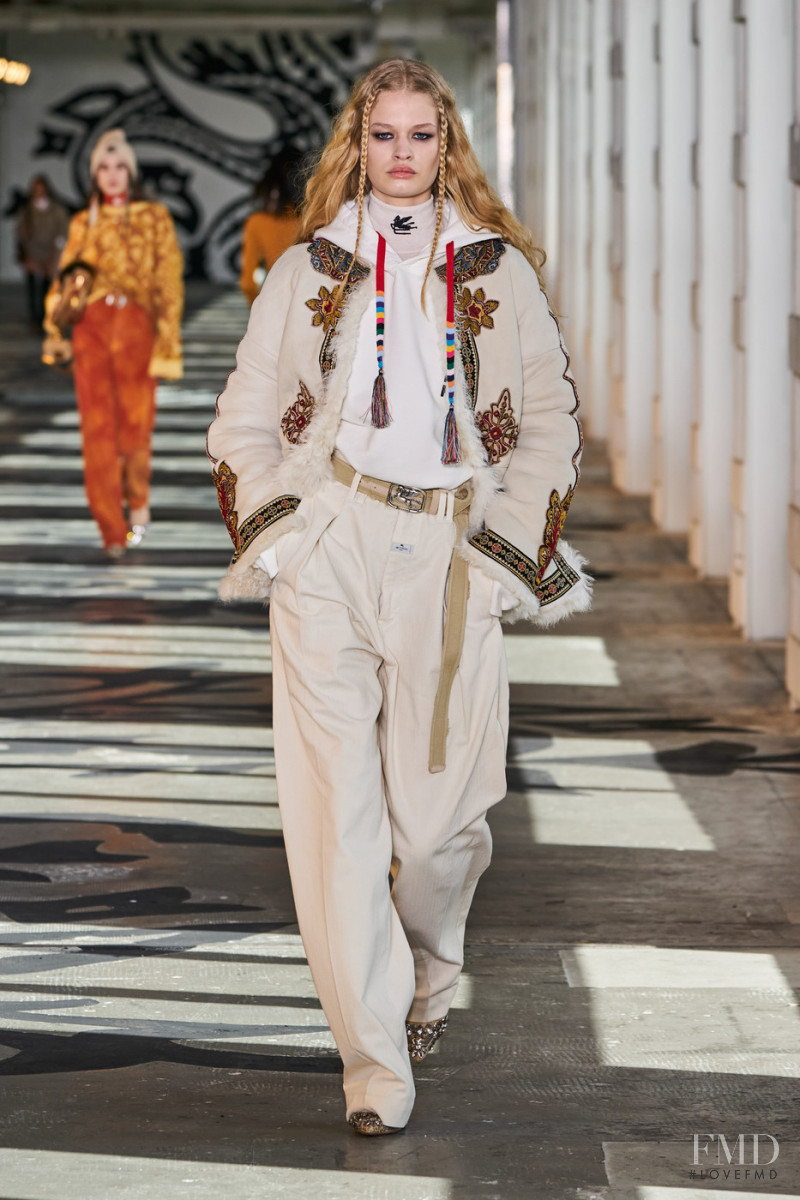 Britt Oosten featured in  the Etro fashion show for Autumn/Winter 2021