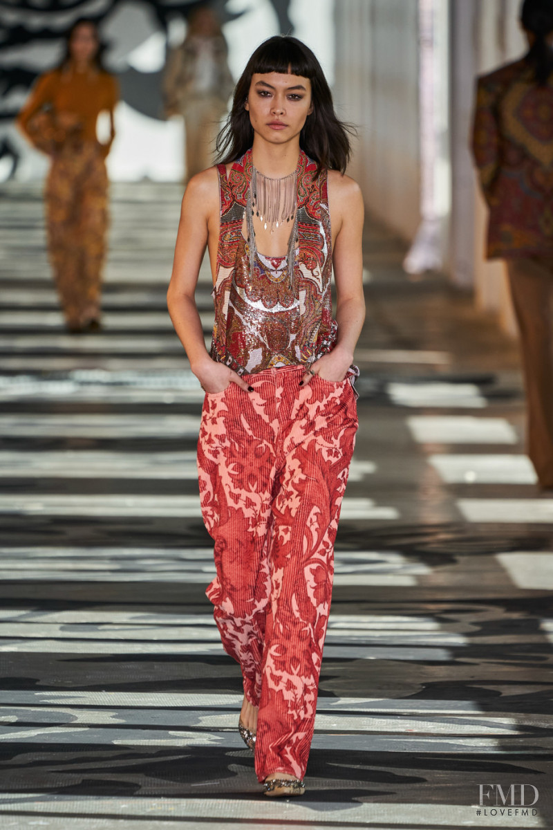 Maryel Uchida featured in  the Etro fashion show for Autumn/Winter 2021