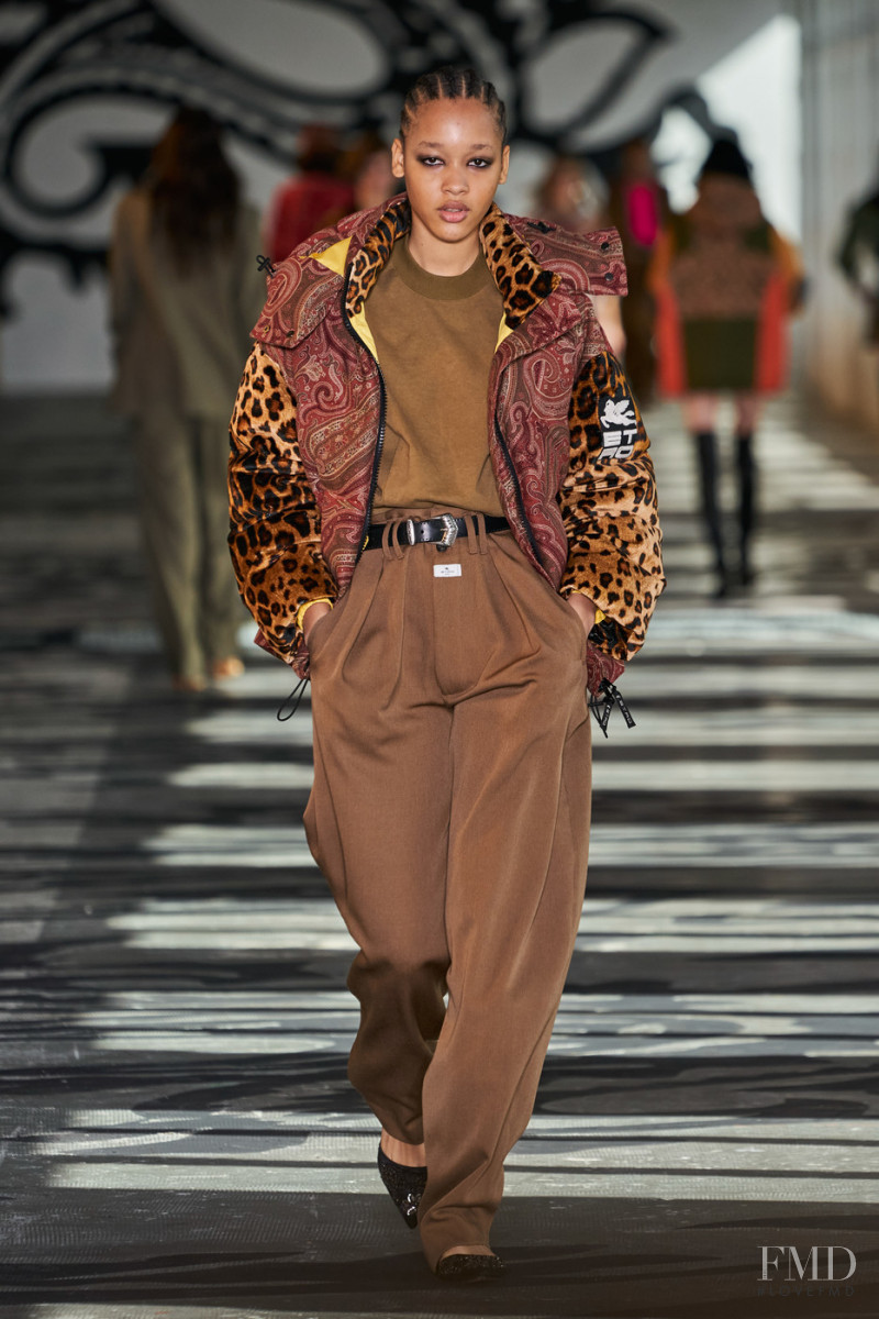 Sculy Mejia Escobosa featured in  the Etro fashion show for Autumn/Winter 2021