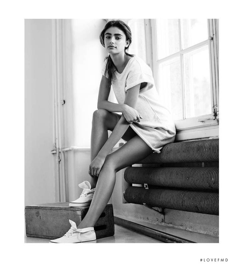 Taylor Hill featured in  the H&M Divided catalogue for Spring/Summer 2014