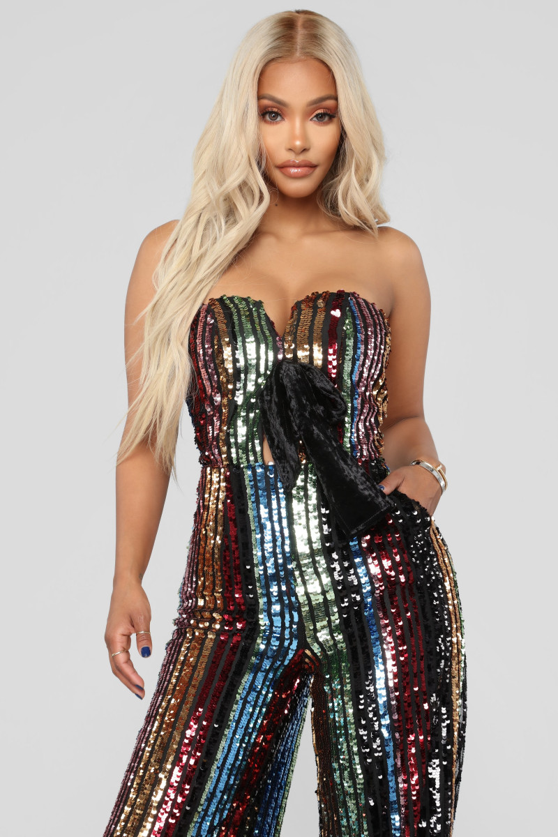 Yodit Yemane featured in  the Fashion Nova catalogue for Fall 2018