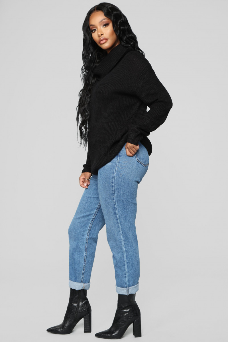 Yodit Yemane featured in  the Fashion Nova catalogue for Winter 2018