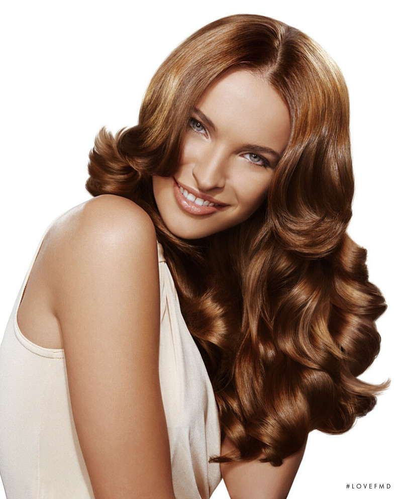 Ljupka Gojic featured in  the Pantene advertisement for Spring/Summer 2009