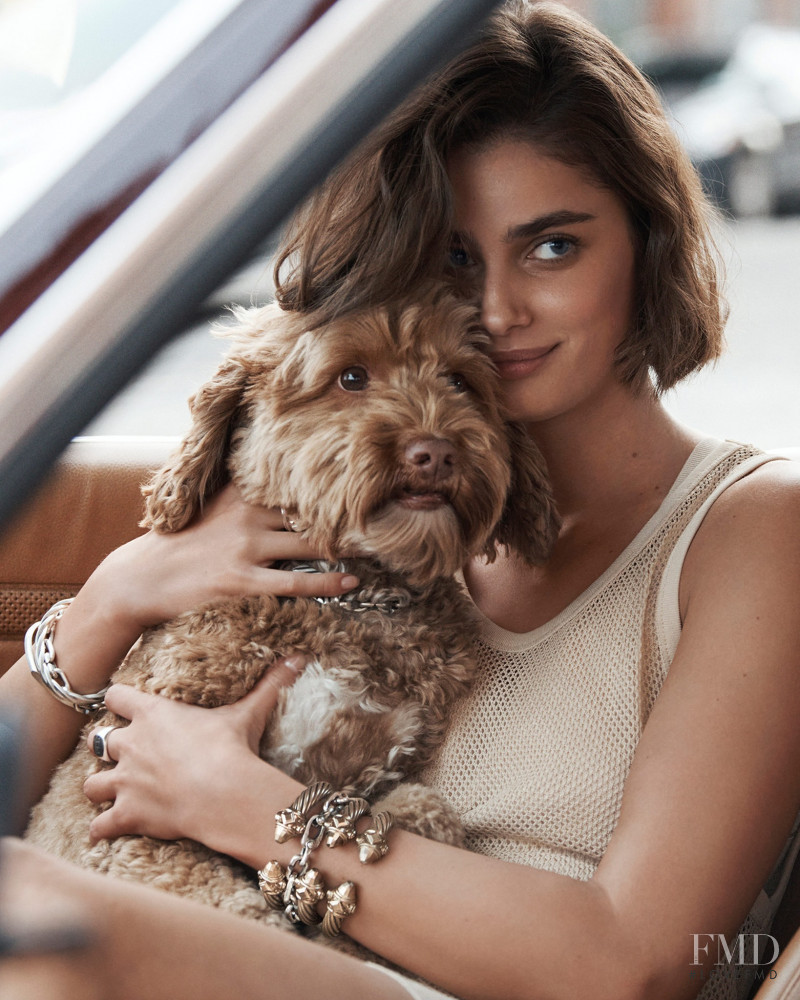 Taylor Hill featured in  the David Yurman advertisement for Spring/Summer 2021