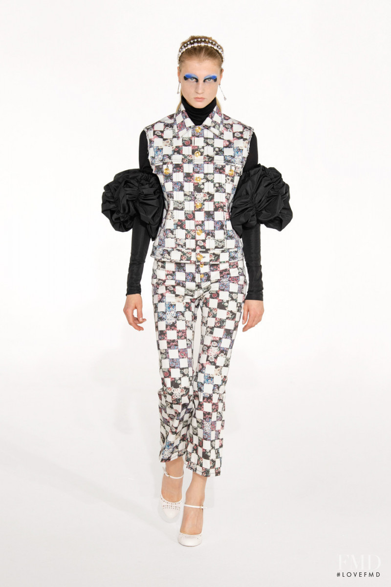 Michelle Laff featured in  the Giambattista Valli fashion show for Autumn/Winter 2021